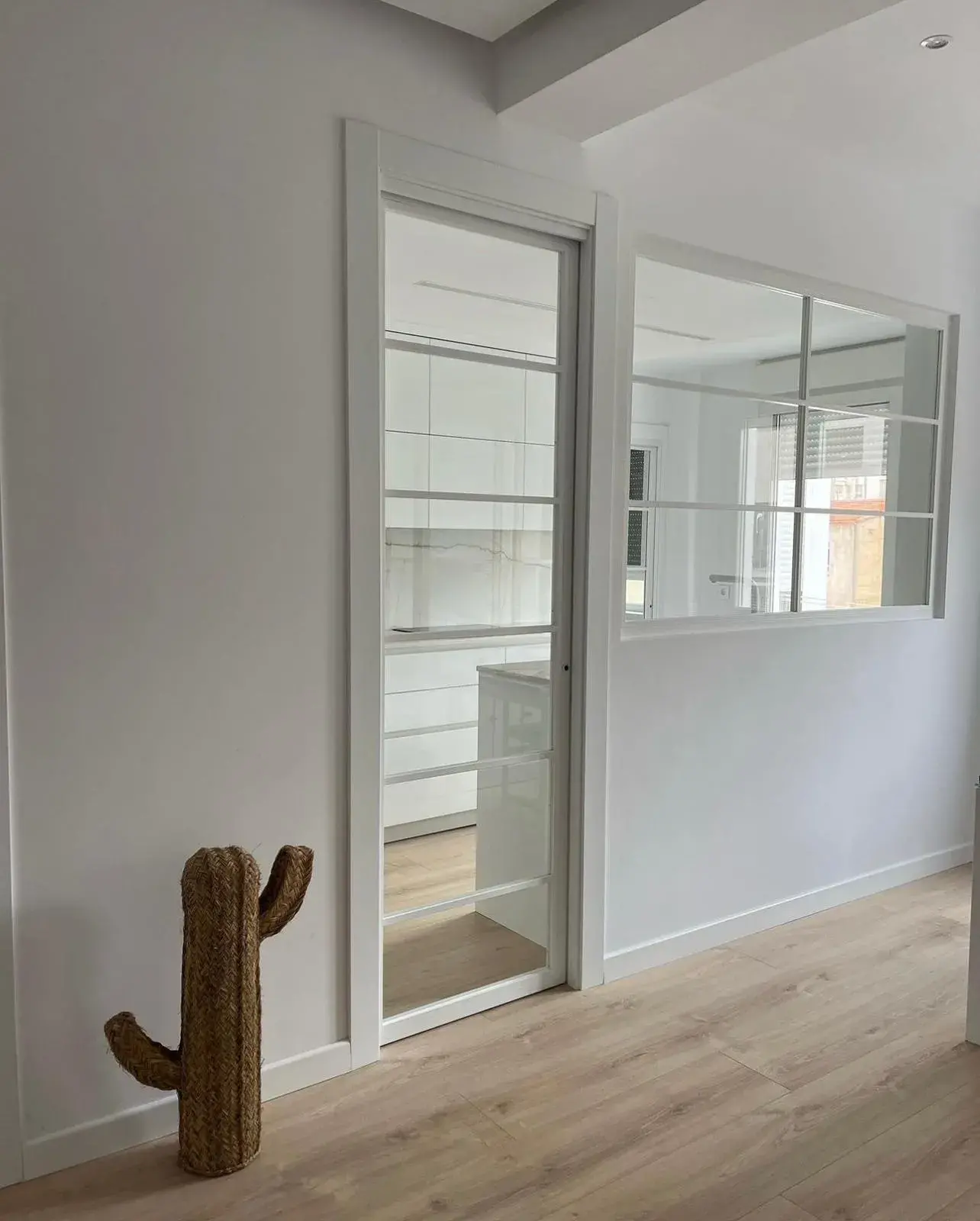 Puerta decorativa en hierro para interiores en Albacete