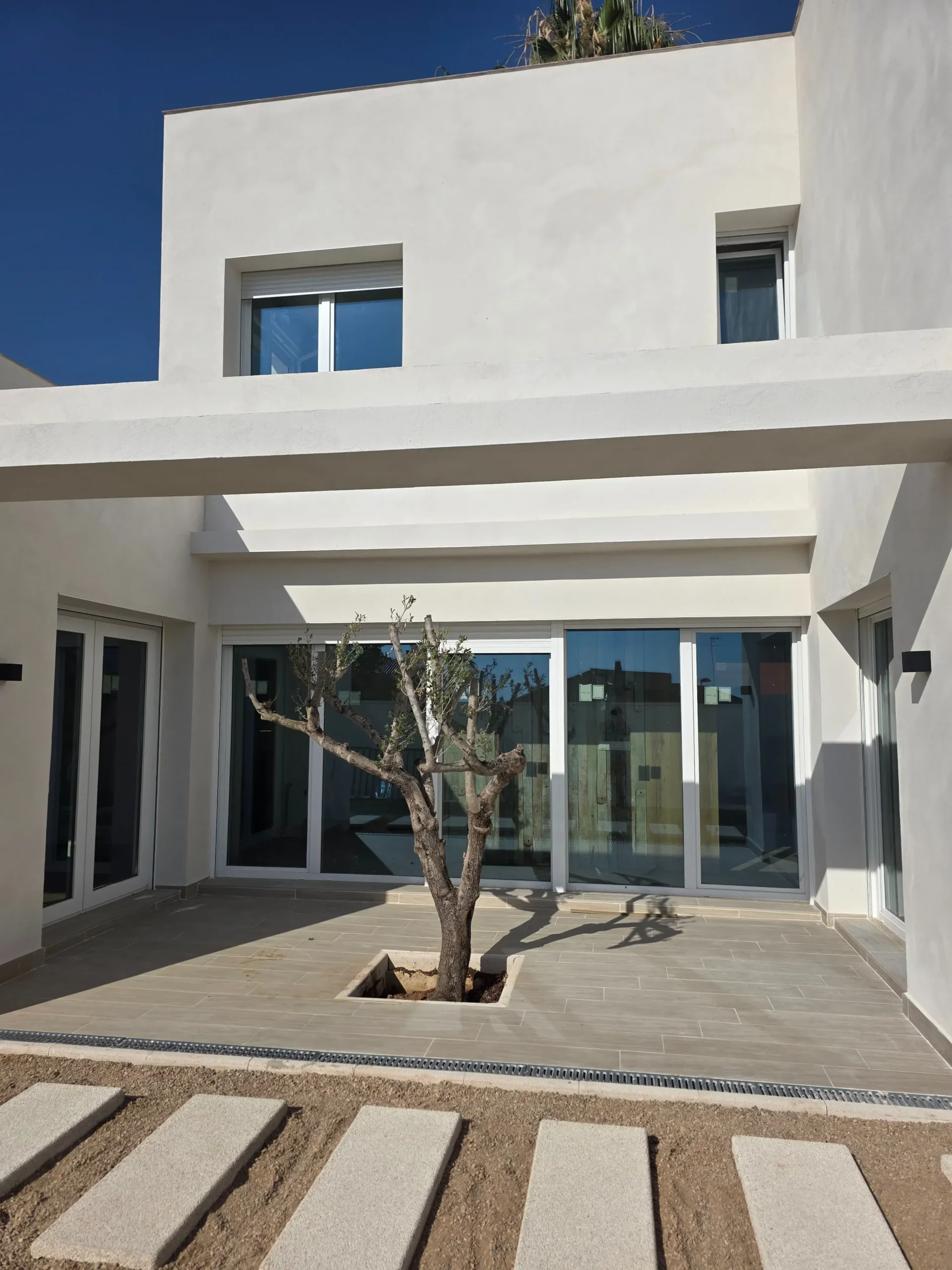 Ventanas oscilobatientes PVC