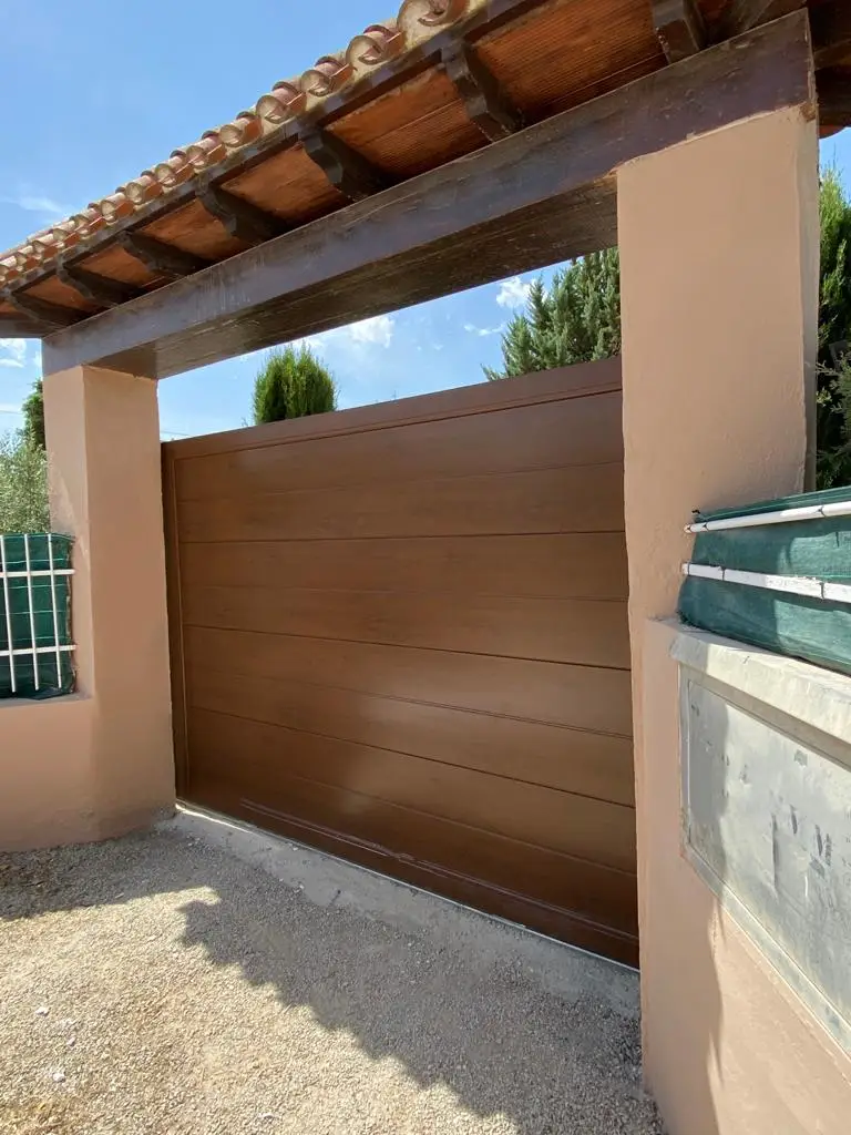 Cancela corredera automática para comunidad